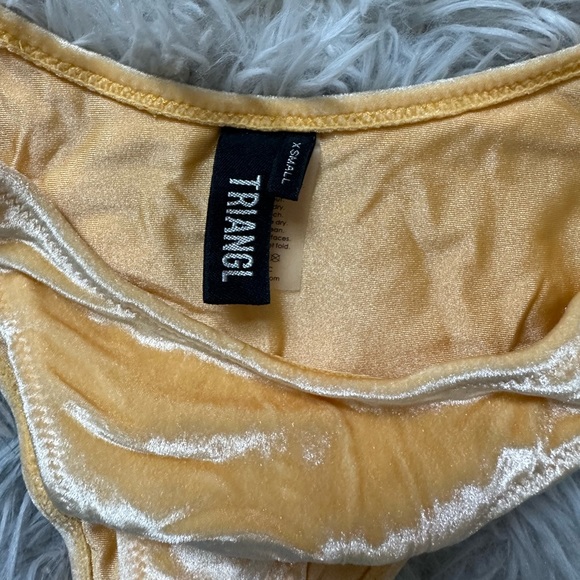 Triangl Maci Set in Apricot - Picture 2 of 7